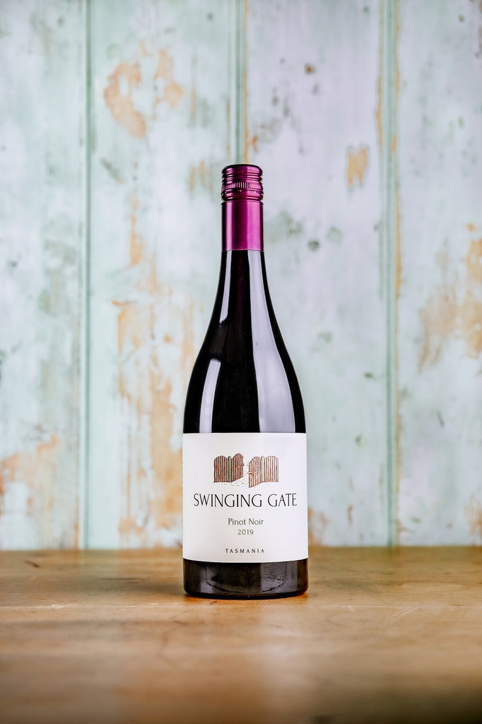 Swinging Gate Pinot Noir 2020